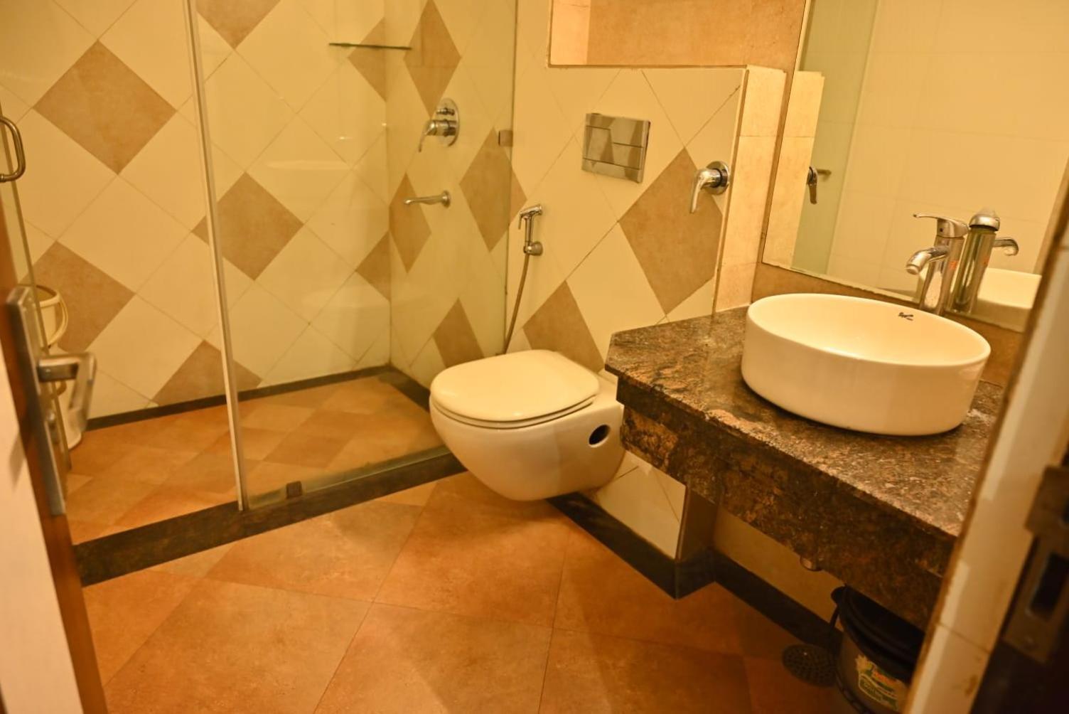 Hotel Royal Cottage Канпур Екстер'єр фото