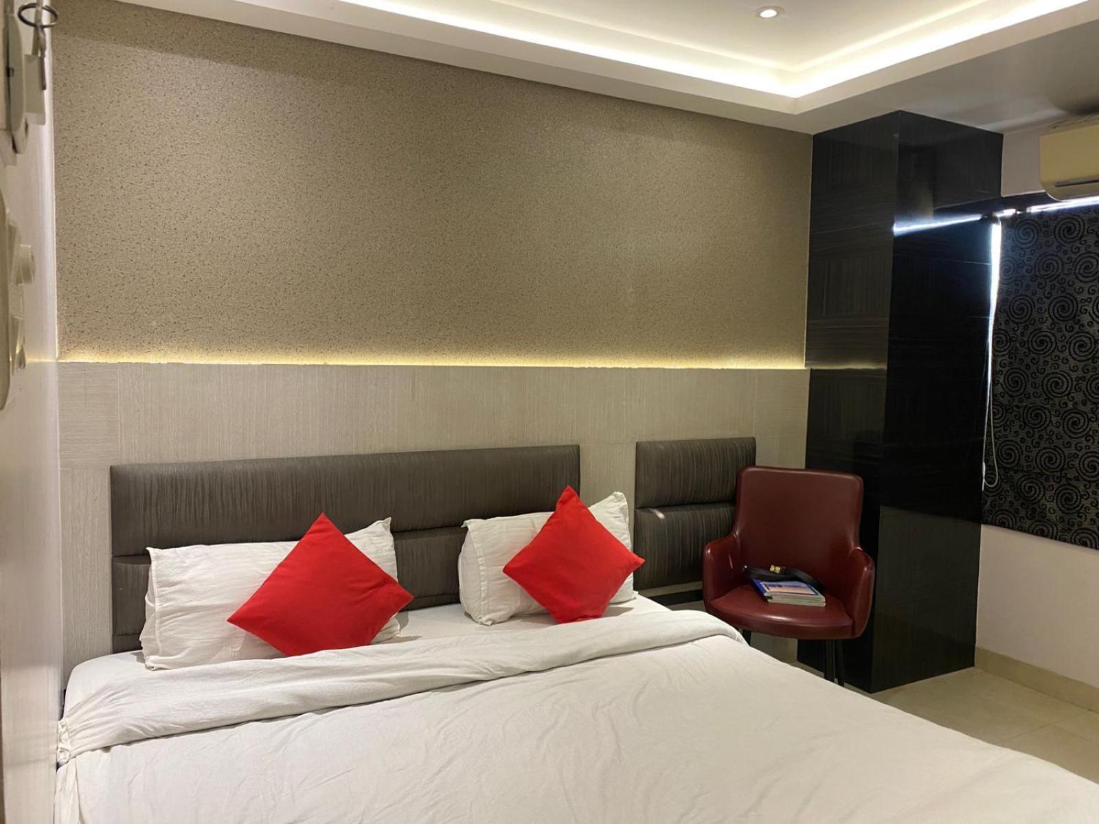 Hotel Royal Cottage Канпур Екстер'єр фото